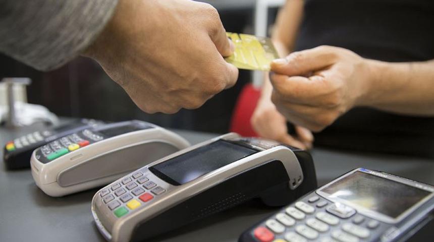 Kartlı &ouml;demelerin tutarı nisanda 2 trilyon lirayı aştı