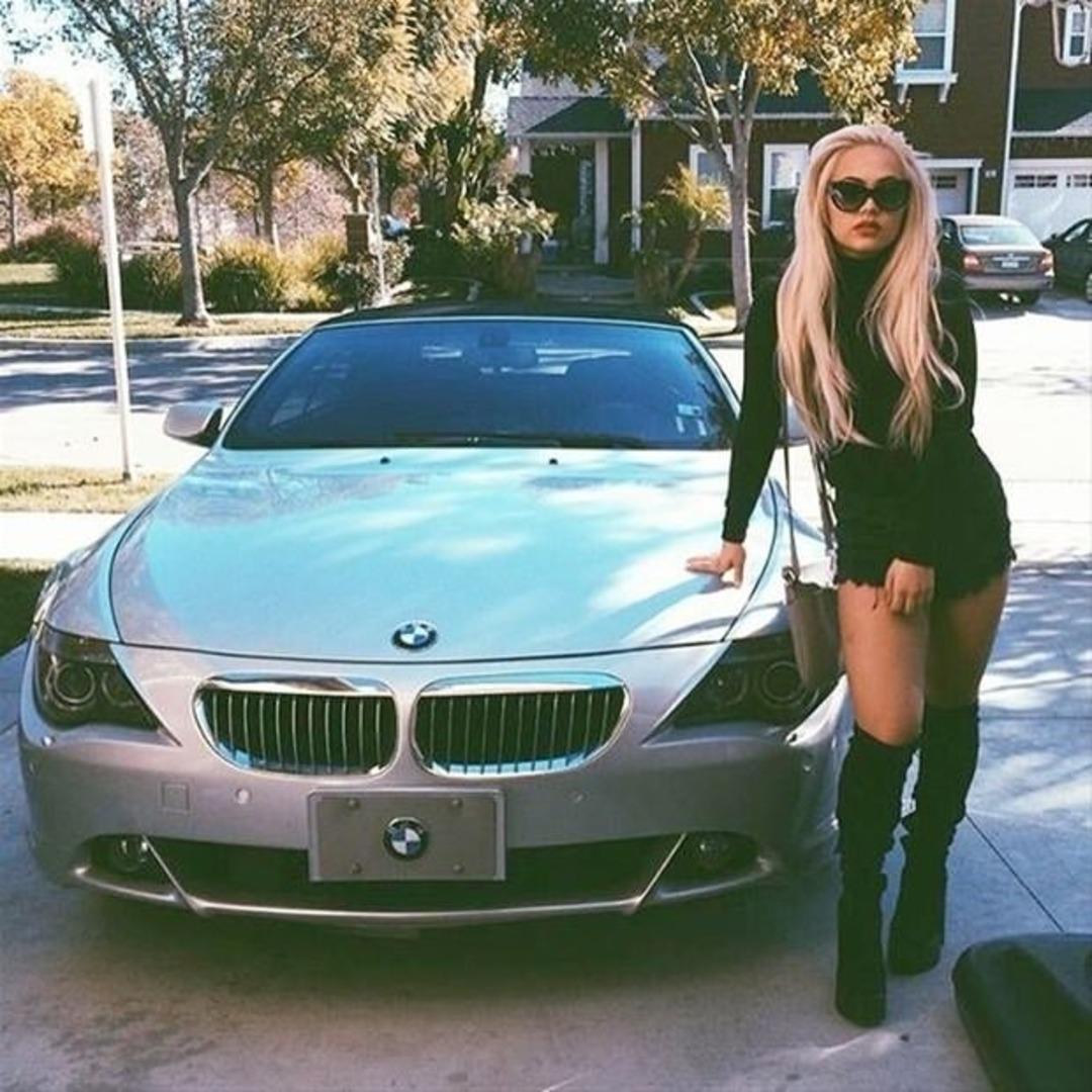 Zengin &ccedil;ocuklarının g&ouml;sterişli hayatı