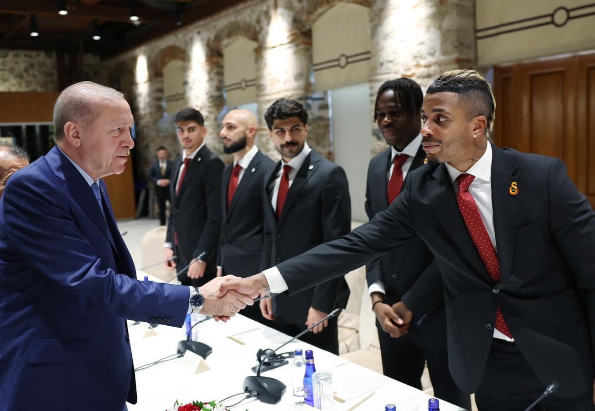 Cumhurbaşkanı Erdoğan, Süper Lig şampiyonu Galatasaray ı kabul etti 4