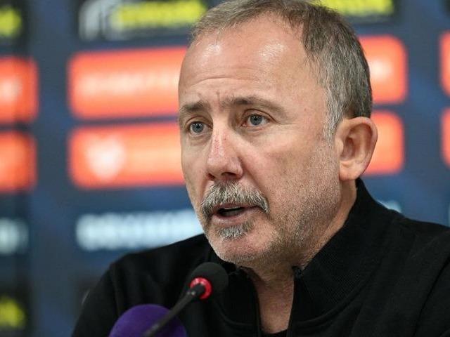 Toplantıdan ayrılık kararı &ccedil;ıktı! Beşiktaş'ta Sergen Yal&ccedil;ın d&ouml;nemi sona erdi