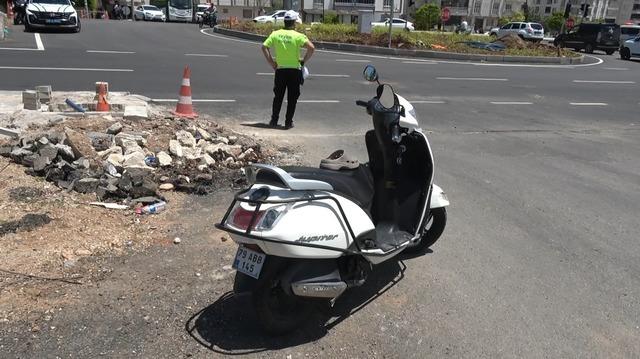Kilis’te tır ile çarpışan motosikletteki 2 kişi ağır yaralandı 1