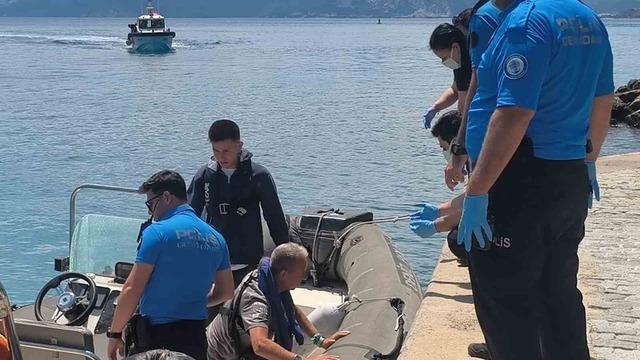 Tur teknesinde rahatsızlanan turistin yardımına deniz polisi yetişti 2