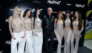 Manifest d&uuml;nya sahnesine a&ccedil;ılıyor: Efsane menajer John Giddings ile anlaşma