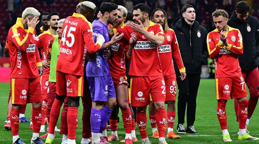 Noa Lang Galatasaray'a veda etti! Paylaştığı şarkı g&uuml;ndem oldu