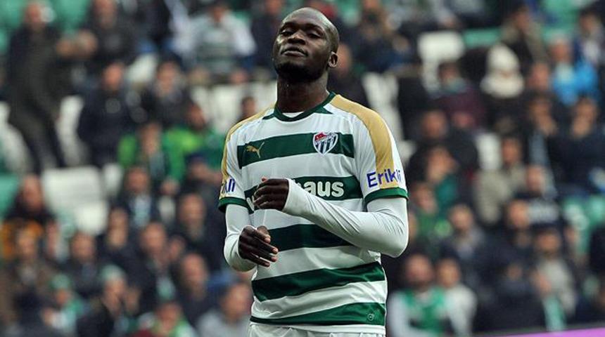 Moussa Sow gollerine devam ediyor