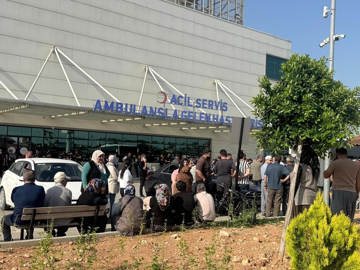 Mersin de katliam! 4 kişiyi &ouml;ld&uuml;rd&uuml;: İşte saldırı anı 2