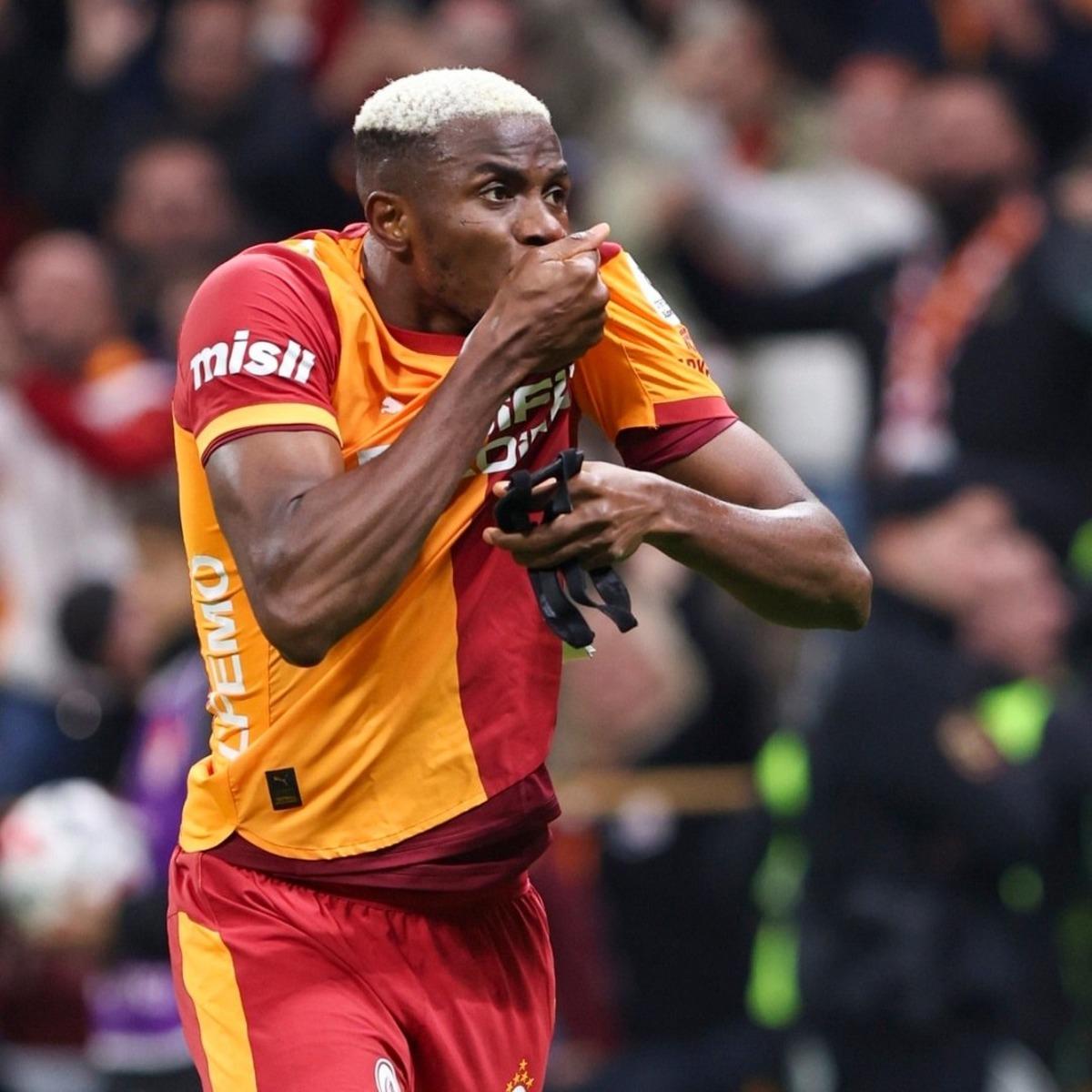 Chelsea de Xabi Alonso gelir gelmez onu istedi: Galatasaray dan Victor Osimhen! 4