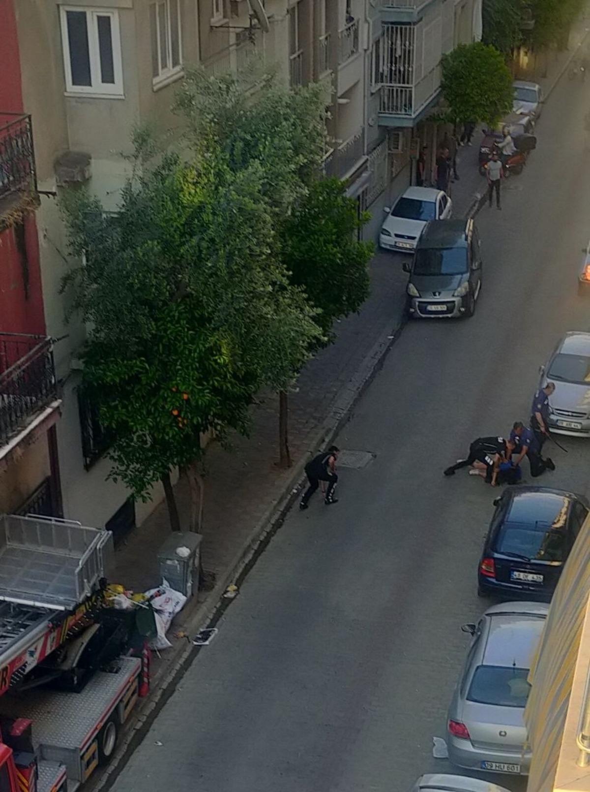 Yer: Aydın! Samuray kılıcıyla gezip dehşet sa&ccedil;tı 1