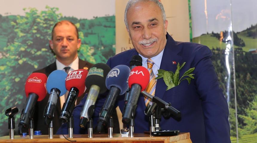Bakan Fakıbaba çay taban fiyatını değerlendirdi: Üreticiye ne versek azdır