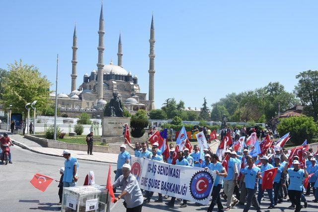 Edirne'de halaylı 1 Mayıs kutlaması