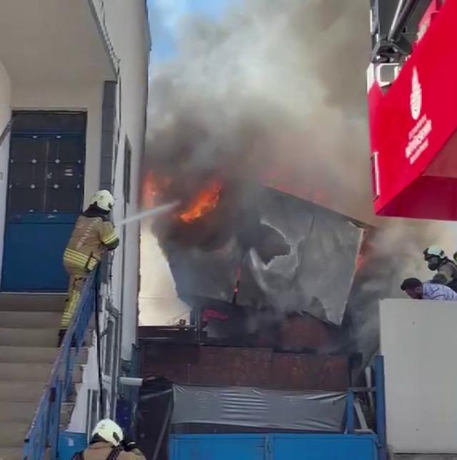 Pendik’te çıkan yangın korkuttu: 1 kişi dumandan etkilendi 3