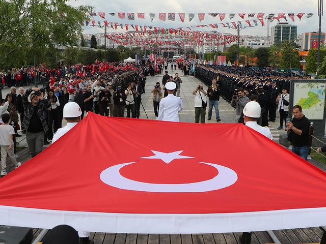 'Bayrak Devir Teslim' t&ouml;reni yapıldı