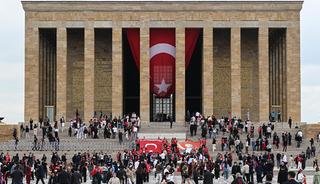 19 Mayıs &uuml;lkemizde coşkuyla kutlanıyor