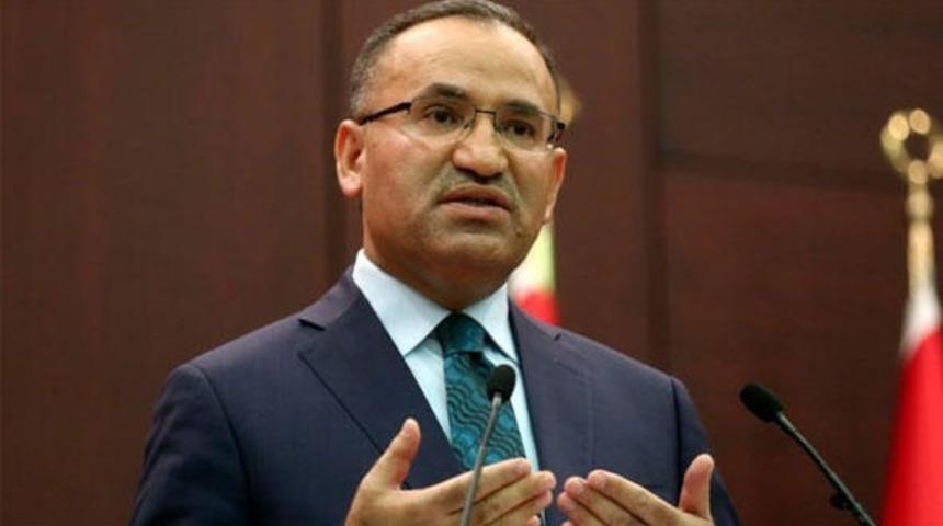 Bekir Bozdağ'dan Kılı&ccedil;daroğlu'na &ccedil;ok sert eleştiri: Kazanacağına inansa aday olurdu!