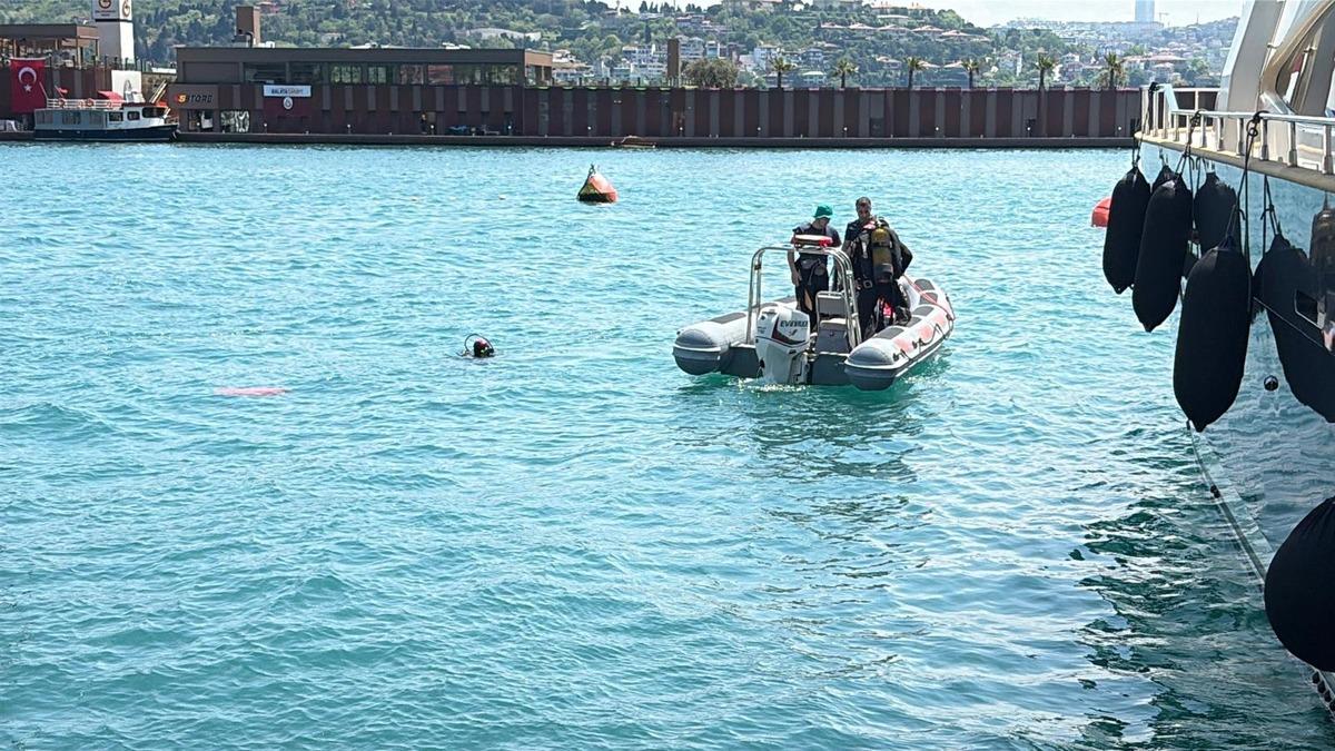 İstanbul Boğazı na gece midye toplamak i&ccedil;in daldı: Kayboldu! 4