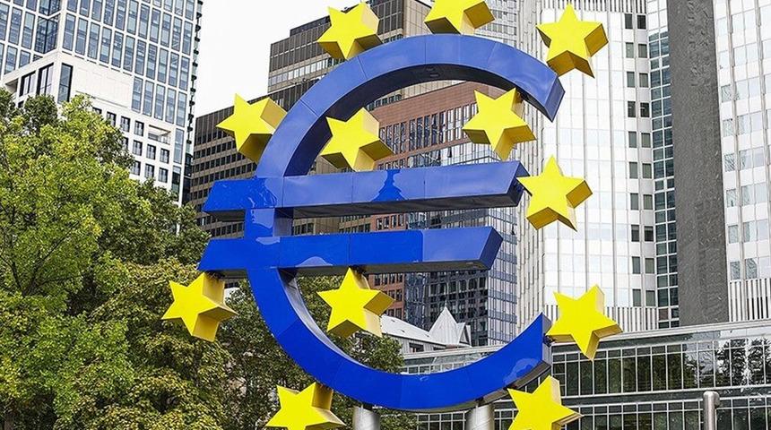 Euro B&ouml;lgesi mart ayında 7,8 milyar euro dış ticaret fazlası verdi