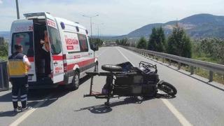 Tır ile elektrikli motor çarpıştı: 1 ölü 4 yaralı