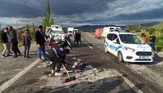 Kayseri'de trafik kazası! 1 &ouml;l&uuml;, 2 yaralı