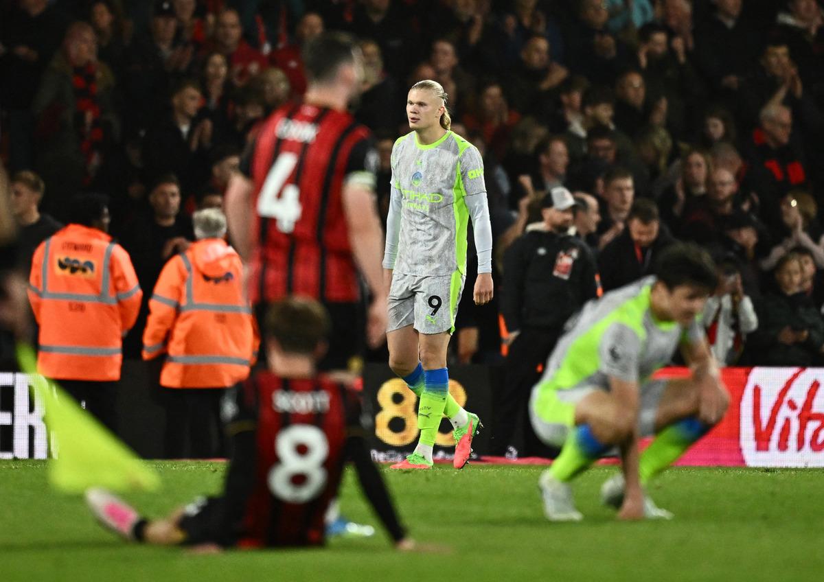 Arsenal, Premier Lig de 22 yıl sonra şampiyon oldu 1