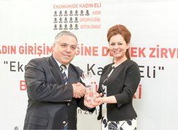Kadın Girişimciliğine Destek Zirvesi'nde 'Proje Geliştirme Başarı Ödülü' İlknur Menlik'in oldu