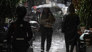 Meteoroloji'den kuvvetli sağanak uyarısı! Birçok ilde alarm verildi