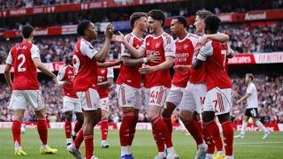 Arsenal 22 yıl sonra şampiyon oldu, sosyal medya karıştı! Bunlar bu gazla...