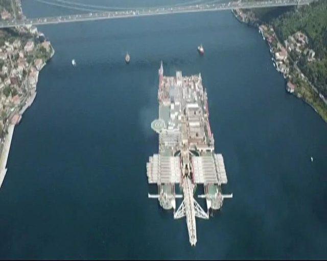  (Havadan fotoğraflarıyla) - Dev gemi İstanbul Boğazı'ndan geçiyor