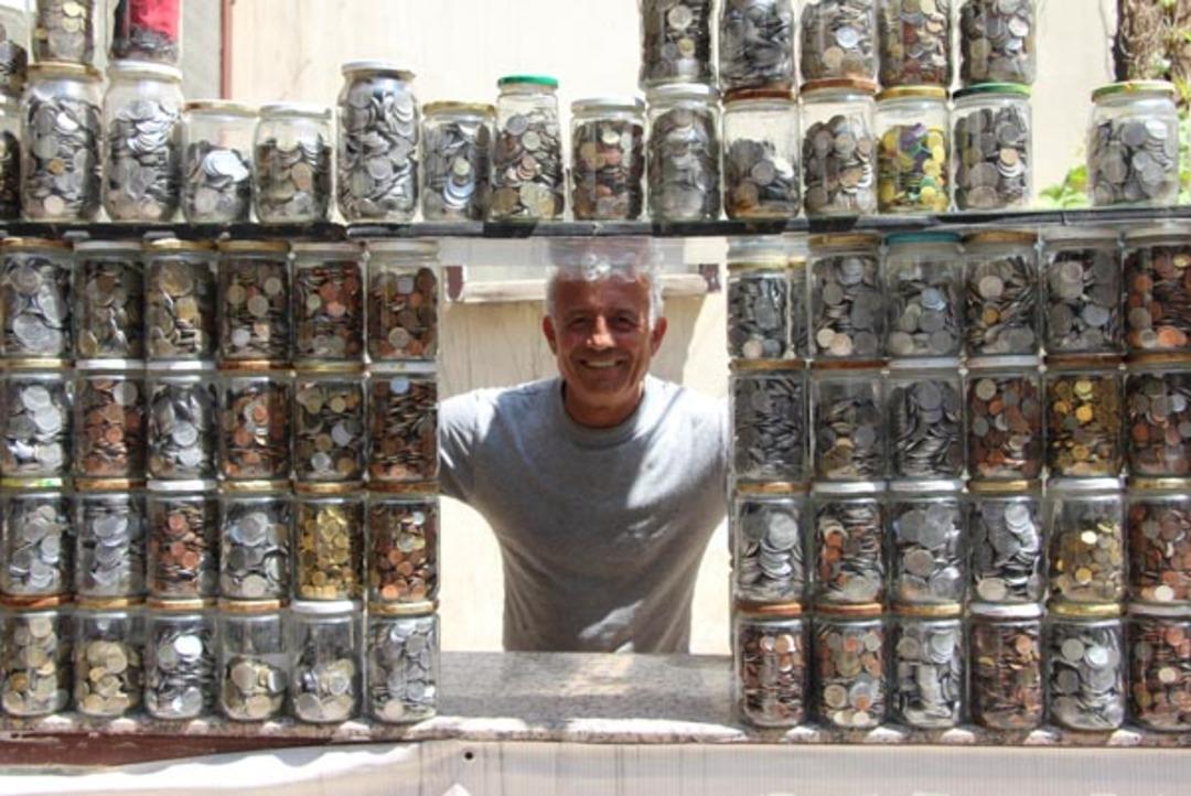 3 tonluk paralarla m&uuml;ze kurdu!