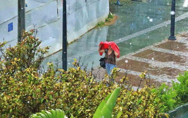Antalya&rsquo;da mayısta sağanak ve dolu s&uuml;rprizi 4