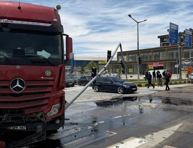 Van&rsquo;da trafik kazası: 1 yaralı 1