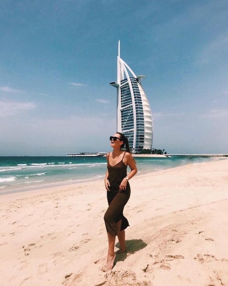 Genç kızı sanal hayatı ünlü yaptı! Daha 23 yaşında ama... G3