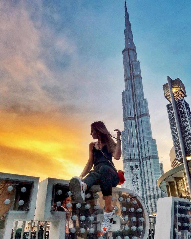 Genç kızı sanal hayatı ünlü yaptı! Daha 23 yaşında ama... G4