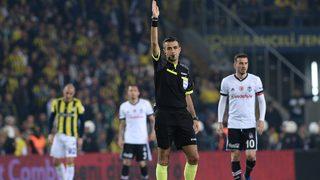 Yarıda kalan Fenerbahçe-Beşiktaş derbisini Mete Kalkavan yönetecek