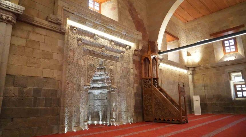 Niğde&rsquo;nin tarihi mirası Sungurbey Camii&rsquo;nde restorasyon tamamlandı