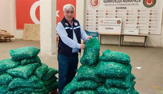 Kapıkule'de 760 kilogram kum midyesi ele ge&ccedil;irildi