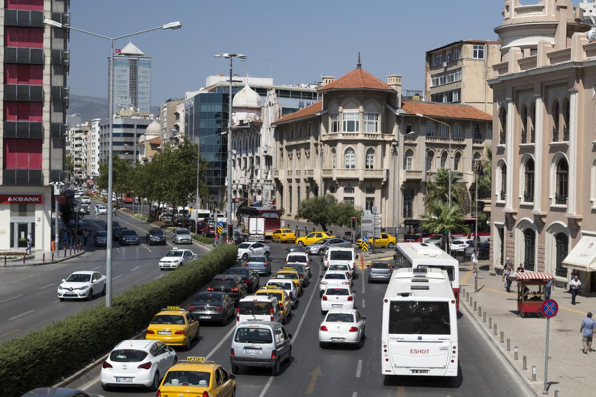 Ara&ccedil; yoğunluğunun en fazla olduğu il belli oldu! Herkes İstanbul beklerken zirve şaşırttı 1