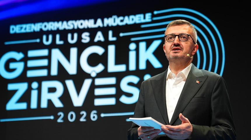 İletişim Başkanı Duran: "Algoritmalar tarafından y&ouml;nlendirilmeyeceğiz"