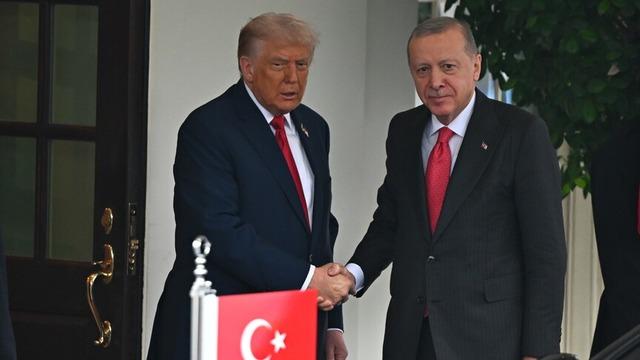 Cumhurbaşkanı Erdoğan ile Trump arasında ateşkes görüşmesi