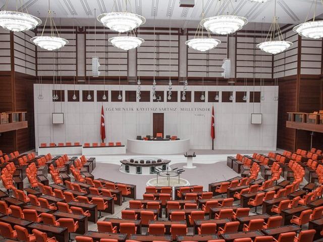Vergi d&uuml;zenlemelerini i&ccedil;eren teklif TBMM'de kabul edildi
