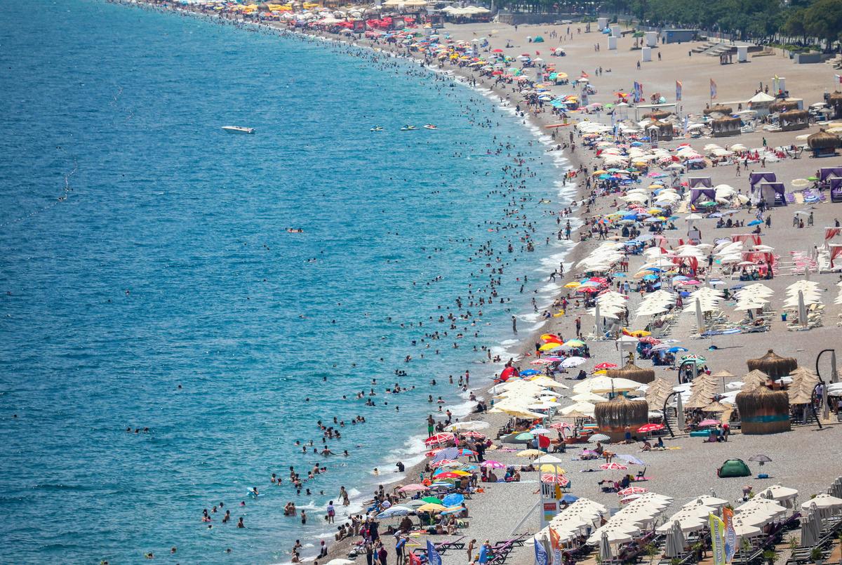 Antalya da bayram hareketliliği: Otellerde doluluk yüzde 100’e yaklaşıyor 1