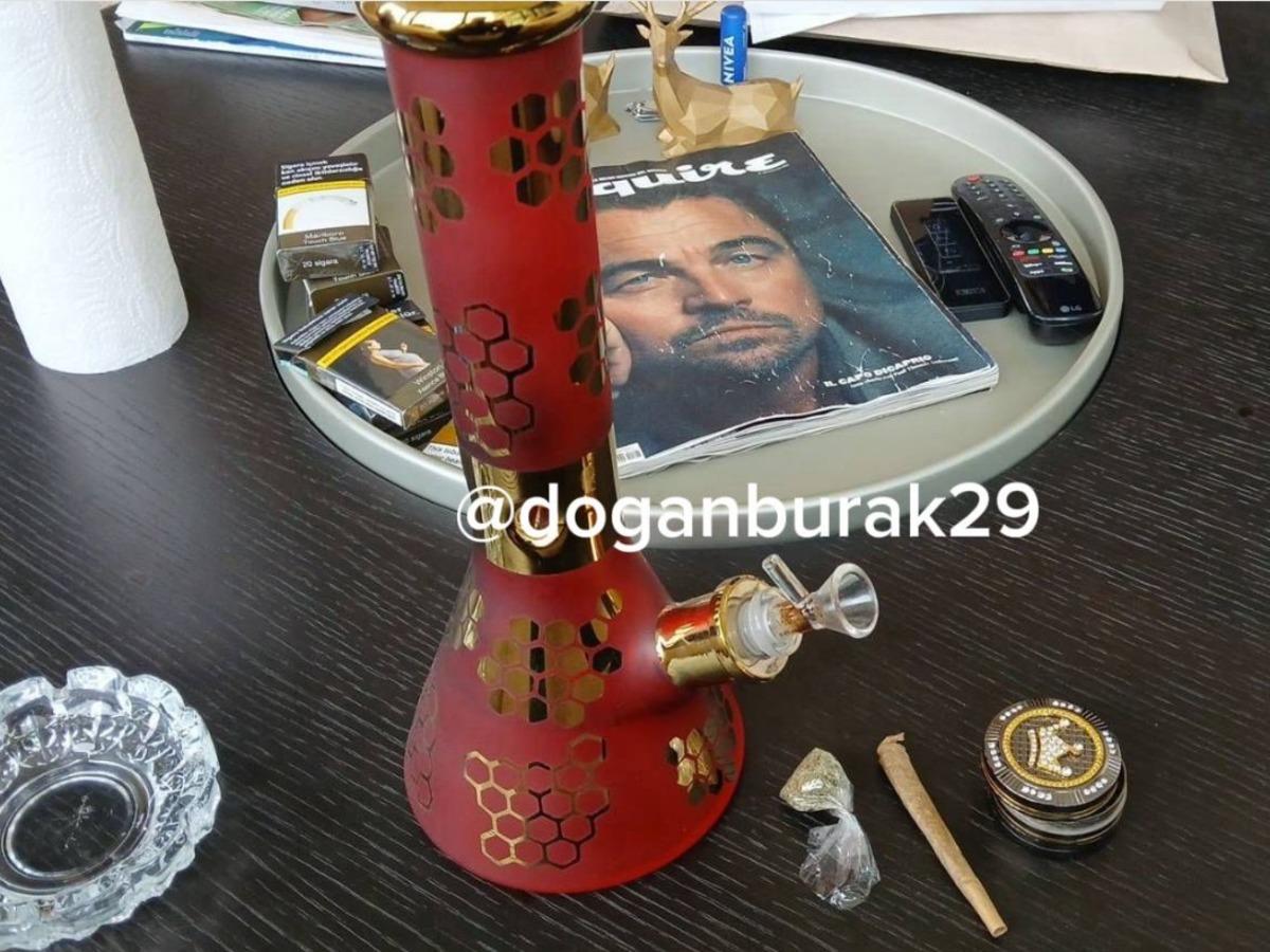 Ünlü isimlere şafak operasyonu! Evlerinden çıkanlar dikkat çekti 2