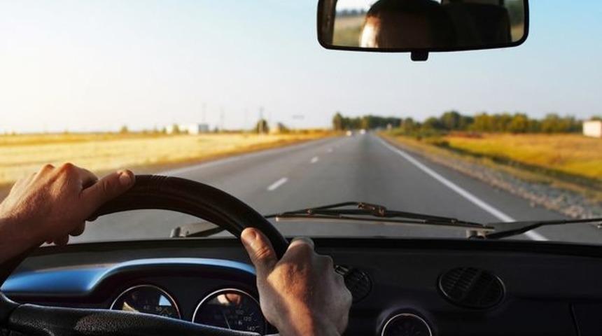 Sedan ve SUV araçlarda arka kamera zorunluluğu getiriliyor