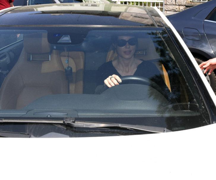 Defne Samyeli geceyi Cem Yılmaz'ın evinde geçirdi!  G5