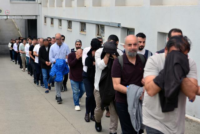 Rasim Ozan Kütahyalı yı ele veren yazışmalar böyle ortaya çıktı 7
