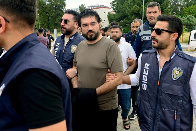 Rasim Ozan Kütahyalı yı ele veren yazışmalar böyle ortaya çıktı 2