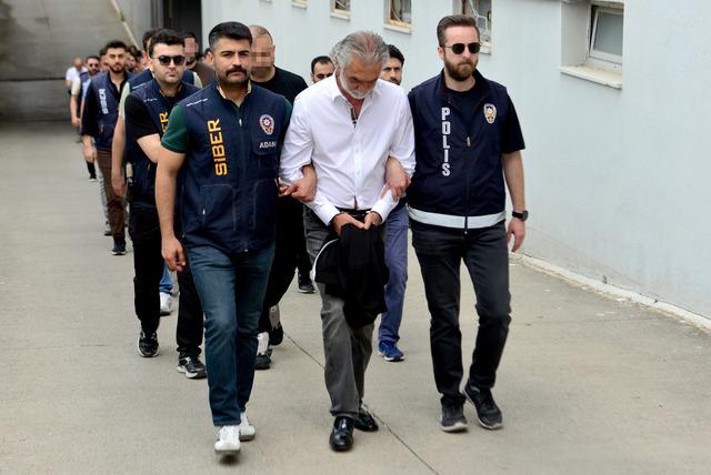 Rasim Ozan Kütahyalı yı ele veren yazışmalar böyle ortaya çıktı 4