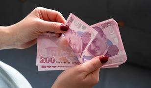 Sayılı g&uuml;nler kala uygun fiyata almak isteyen oraya koştu