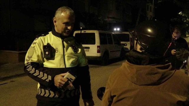 Ehliyeti iptal edilen sürücü direksiyon başında yakalanınca 240 bin lira ceza yedi 2