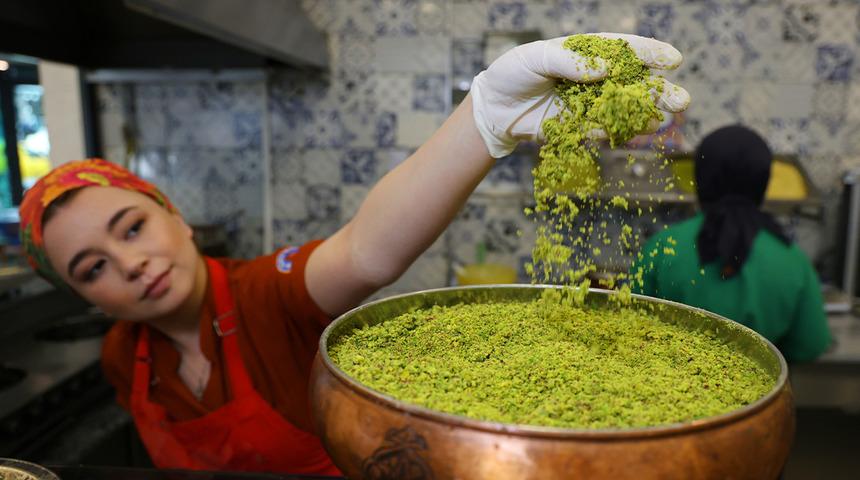 'Ucuz tatlı' uyarısı: Bayramda tatlı alırken bu 3 şeye dikkat! 