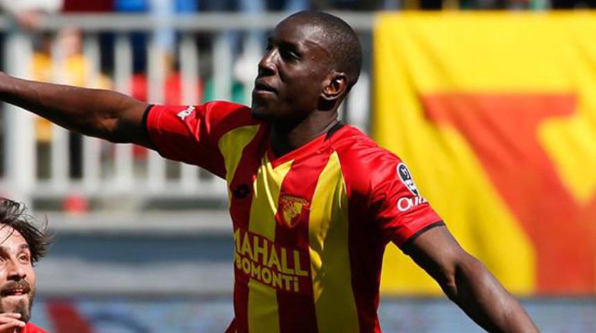 Beşiktaş'ta Şenol Güneş kalırsa, Demba Ba dönecek...